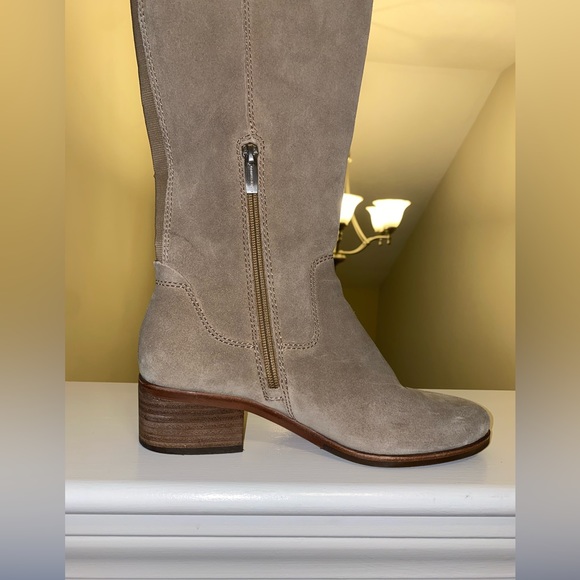 Vince Camuto Boots - Picture 4 of 7